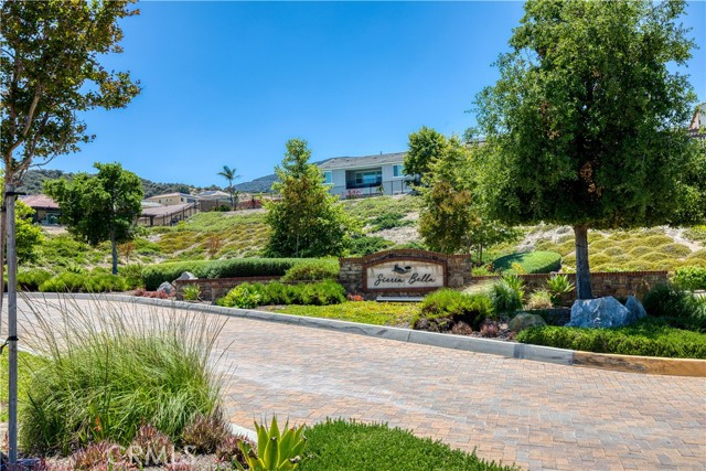 Detail Gallery Image 16 of 75 For 2725 Sierra Bella Dr, Corona,  CA 92882 - 5 Beds | 3 Baths