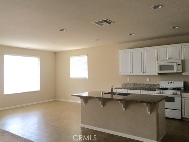 Image 7 of 21 For 5927 Berryhill Drive