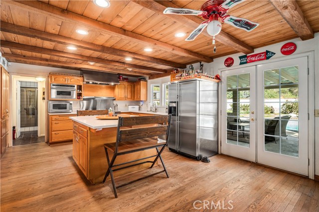 28132 Oak Spring Canyon, Canyon Country CA: https://media.crmls.org/medias/2ecccff1-ce41-4855-b16d-9900bda81a9f.jpg