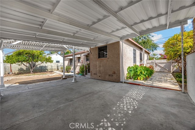 2100 W Valencia Drive, Fullerton CA: https://media.crmls.org/medias/2eccfbe4-6da7-48d0-8bbf-0fb3a3e0a16a.jpg