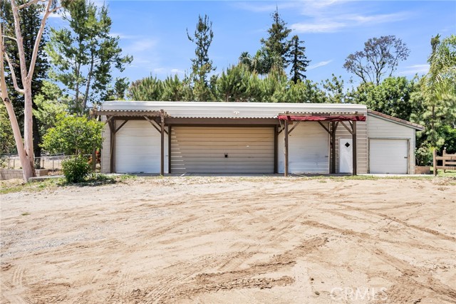 2886 Mcallister Street, Riverside CA: https://media.crmls.org/medias/2ecd76d1-c9c5-49c5-9e6c-3678c8089f8a.jpg