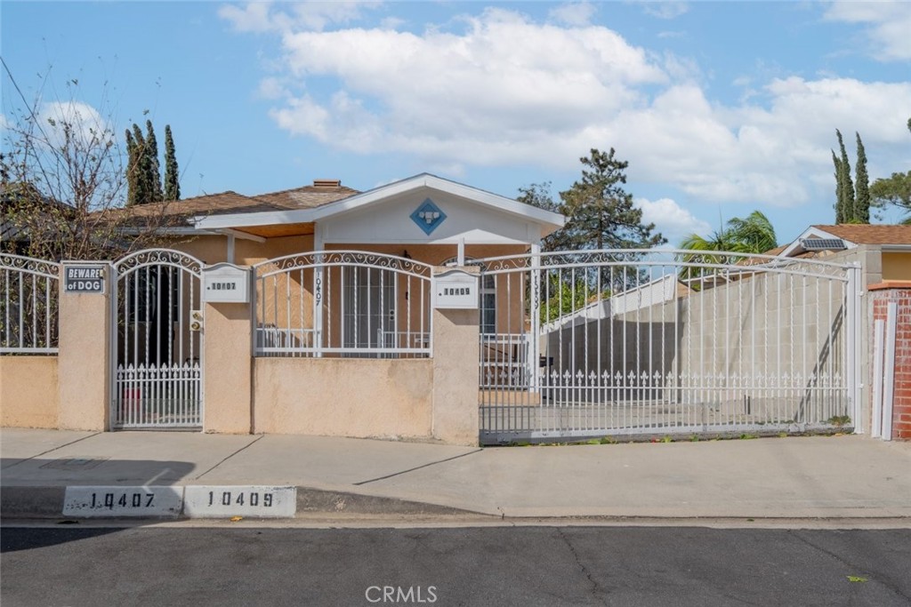 2Ecdc0F3 63Bb 4C48 B7D4 02D3Ed847Dc2 10407 Mcclemont Avenue, Tujunga, Ca 91042 &Lt;Span Style='BackgroundColor:transparent;Padding:0Px;'&Gt; &Lt;Small&Gt; &Lt;I&Gt; &Lt;/I&Gt; &Lt;/Small&Gt;&Lt;/Span&Gt;