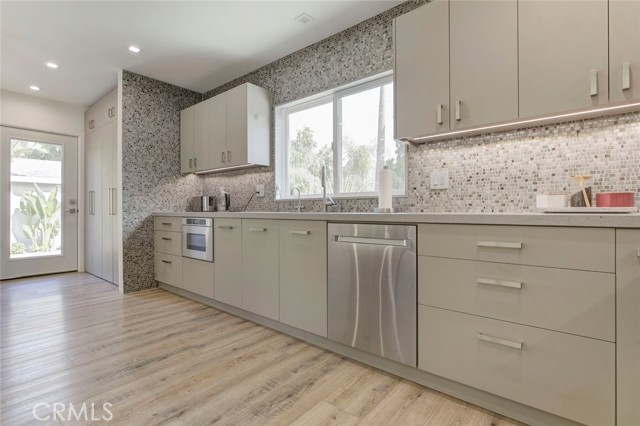 Detail Gallery Image 35 of 75 For 10555 Art St, Shadow Hills,  CA 91040 - 2 Beds | 3 Baths