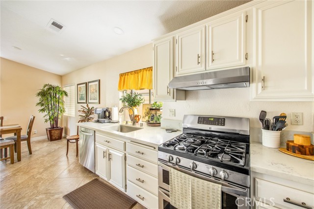 Detail Gallery Image 11 of 30 For 29835 Camino Cristal, Menifee,  CA 92584 - 3 Beds | 2 Baths