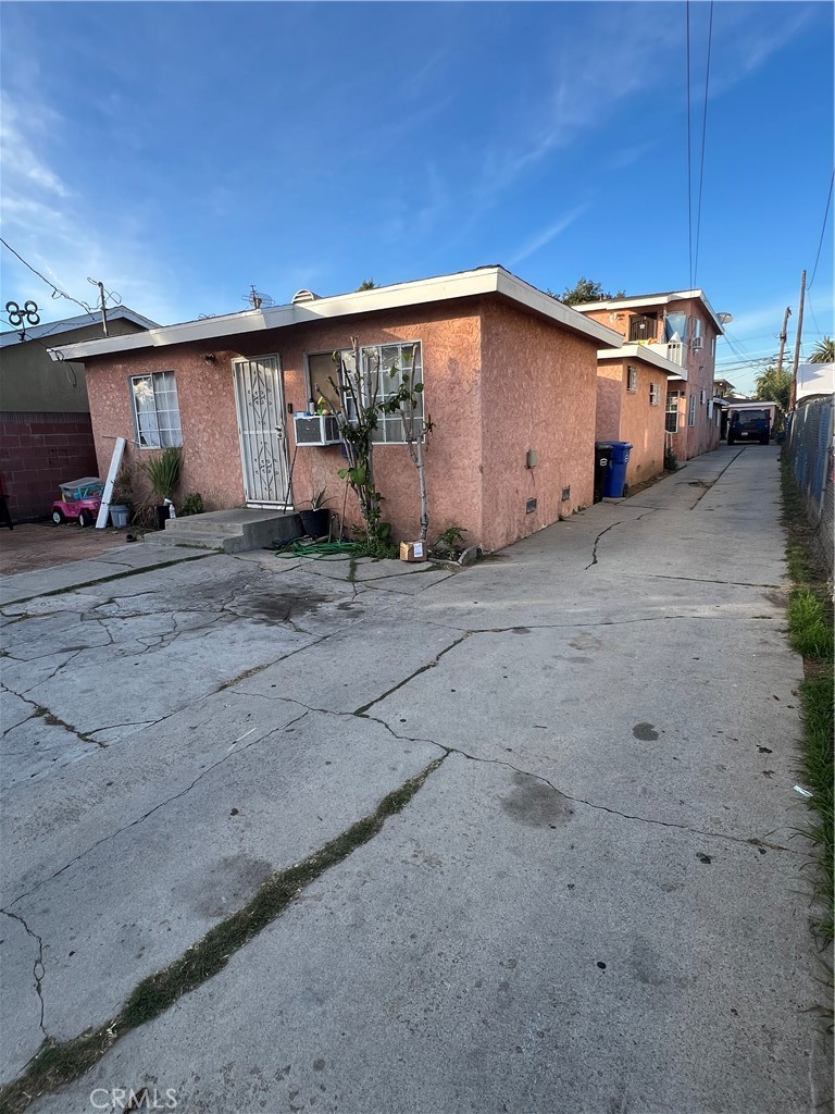 Triplex at 151 E 121st