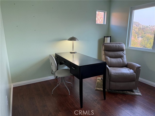 5904 E Bottlebrush Drive, Orange CA: https://media.crmls.org/medias/2ed248aa-ddf3-4605-8273-ea49ac675c77.jpg