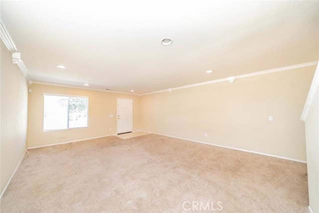 Detail Gallery Image 8 of 51 For 32057 Meadow Wood Ln, Lake Elsinore,  CA 92532 - 3 Beds | 2/1 Baths