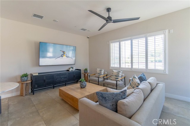 561 Yukon Rd, Rialto, CA 92377 photo 38