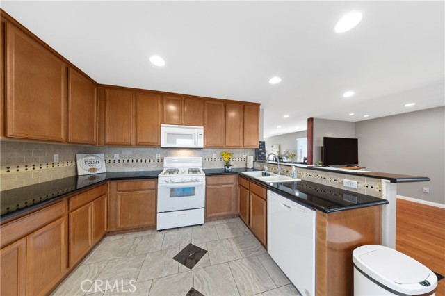 Detail Gallery Image 3 of 49 For 29179 Escalante Rd, Menifee,  CA 92587 - 3 Beds | 2 Baths