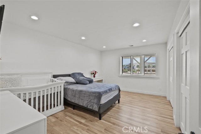 2556 W Avenue N 4, Palmdale CA: https://media.crmls.org/medias/2ed4ec94-4a91-449b-8c4c-14dadb67bbb2.jpg