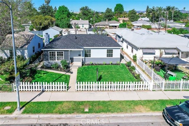 Detail Gallery Image 3 of 25 For 6621 Lindley Ave, Reseda,  CA 91335 - 3 Beds | 1 Baths