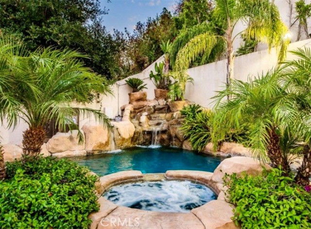 Detail Gallery Image 3 of 11 For 1441 Robmar, Beverly Hills,  CA 90210 - 7 Beds | 7/1 Baths