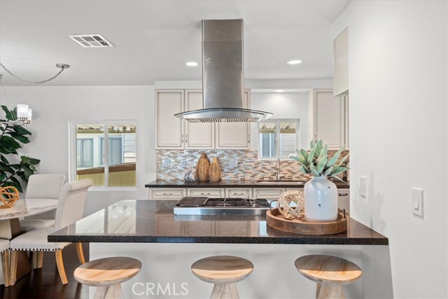 Detail Gallery Image 13 of 25 For 18601 Newland #97,  Huntington Beach,  CA 92646 - 3 Beds | 2 Baths