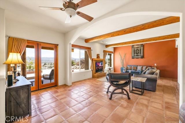 57710 Bandera Road, Yucca Valley CA: https://media.crmls.org/medias/2ed7798c-fa86-4415-98ab-19580ad7fe90.jpg