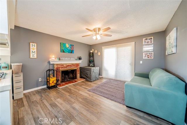 Detail Gallery Image 5 of 20 For 25940 Date, San Bernardino,  CA 92404 - 3 Beds | 2 Baths