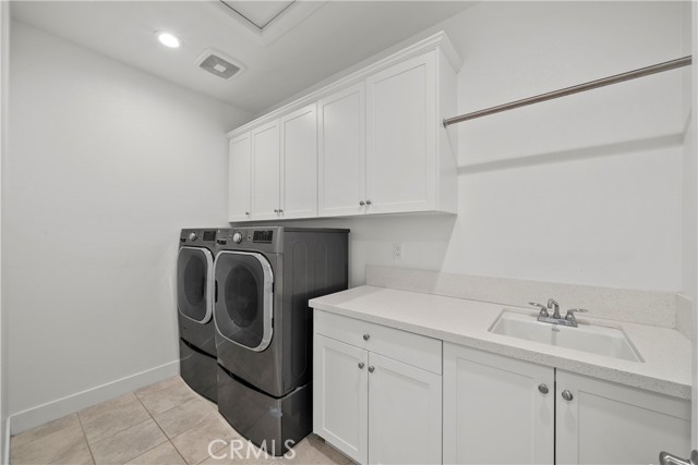 Image 15 of 33 For 20720 Liana Court