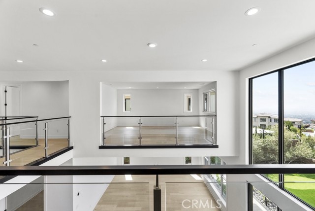 20434 W Albion Way, Porter Ranch CA: https://media.crmls.org/medias/2ed9bf3b-79cd-4d6b-8f87-e32f91b3ef9b.jpg