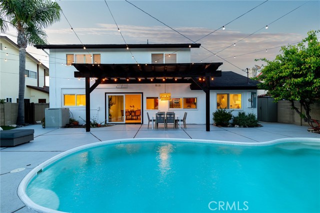 Image 66 of 73 For 4972 Park  