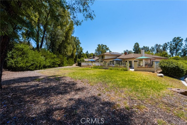 8009 E Eucalyptus Trail, Orange CA: https://media.crmls.org/medias/2ed9c1ef-11f7-4f8d-8918-713e05ccb3b3.jpg