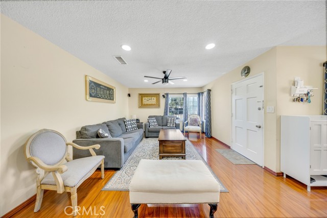 Detail Gallery Image 5 of 39 For 4132 Lynd, Arcadia,  CA 91006 - 5 Beds | 3/1 Baths