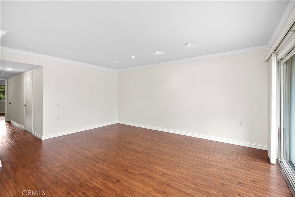 2eda7816 4c79 4fb8 B3d4 Fdd128c95165