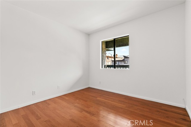Detail Gallery Image 11 of 29 For 8801 Willis Ave #6,  Panorama City,  CA 91402 - 2 Beds | 1 Baths