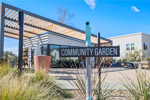 Detail Gallery Image 66 of 71 For 26799 Keystone Loop, Valencia,  CA 91381 - 3 Beds | 3 Baths