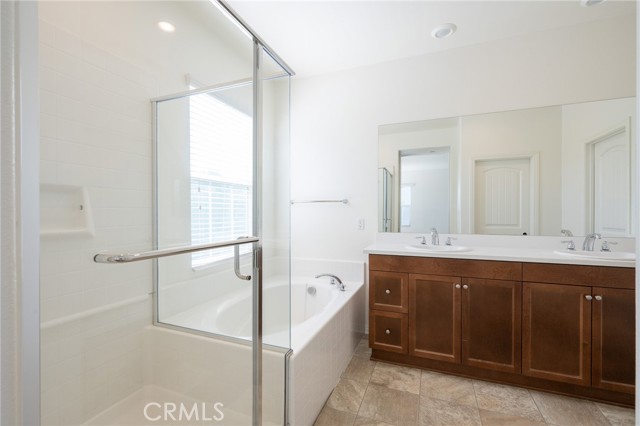 8770 Festival Street, Chino CA: https://media.crmls.org/medias/2edbd08e-4643-4413-b2bf-9f89eac796c3.jpg