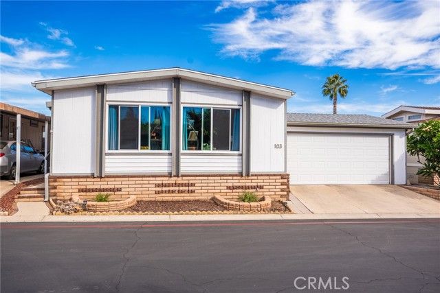 Detail Gallery Image 1 of 1 For 1550 Rimpau Ave #103,  Corona,  CA 92881 - 2 Beds | 2 Baths