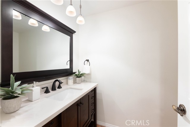 481 Kakkis Drive, Long Beach CA: https://media.crmls.org/medias/2edbef14-7e1c-45fe-98fc-dc9657bf83c0.jpg