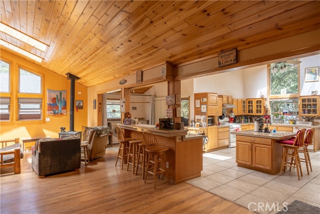 793 Knight Avenue, Big Bear Lake CA: https://media.crmls.org/medias/2edc568f-6c51-454d-8ee0-ee32b81d6247.jpg