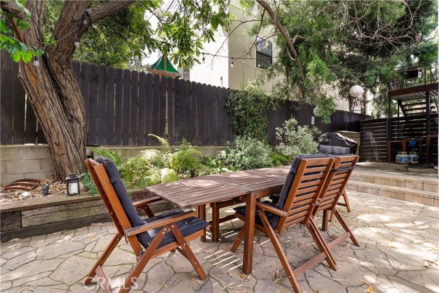2114 India Street, Los Angeles CA: https://media.crmls.org/medias/2edcfb7e-41f5-497a-92c4-4a818a50b1ea.jpg