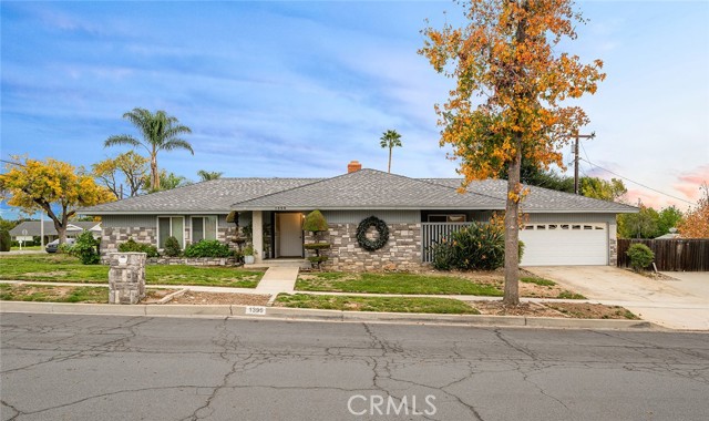 Detail Gallery Image 1 of 1 For 680 W 14th St, Upland,  CA 91786 - 4 Beds | 2 Baths
