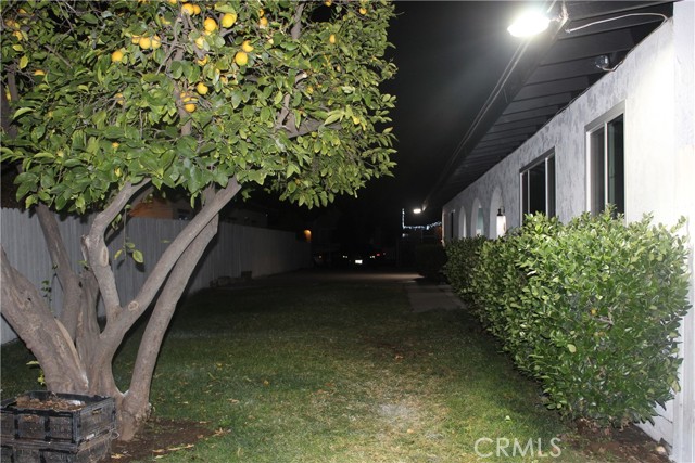 Detail Gallery Image 9 of 25 For 349 N. Clifford Ave #C,  Rialto,  CA 92376 - 2 Beds | 1 Baths