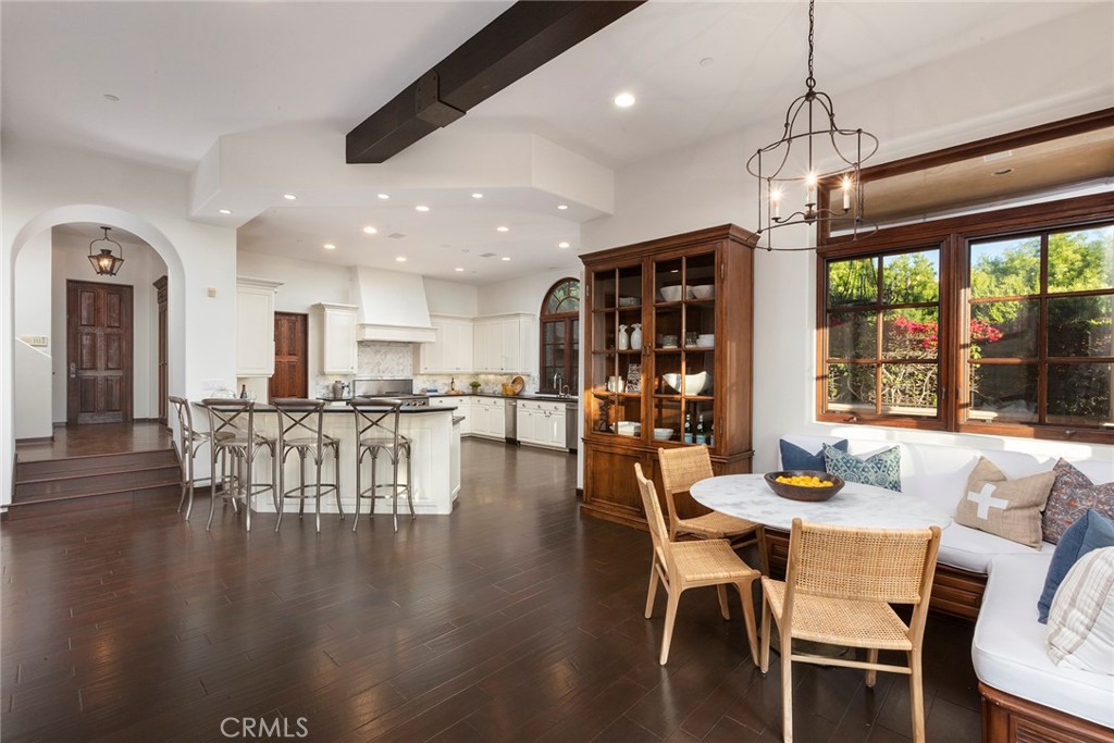 2eddbb4e 6924 4623 8d3f 16672fc14816