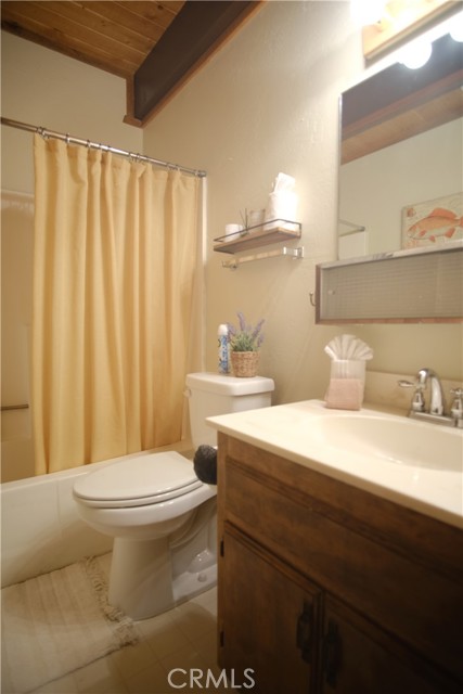 Detail Gallery Image 15 of 30 For 43354 Deer Canyon, Big Bear Lake,  CA 92315 - 3 Beds | 2/1 Baths