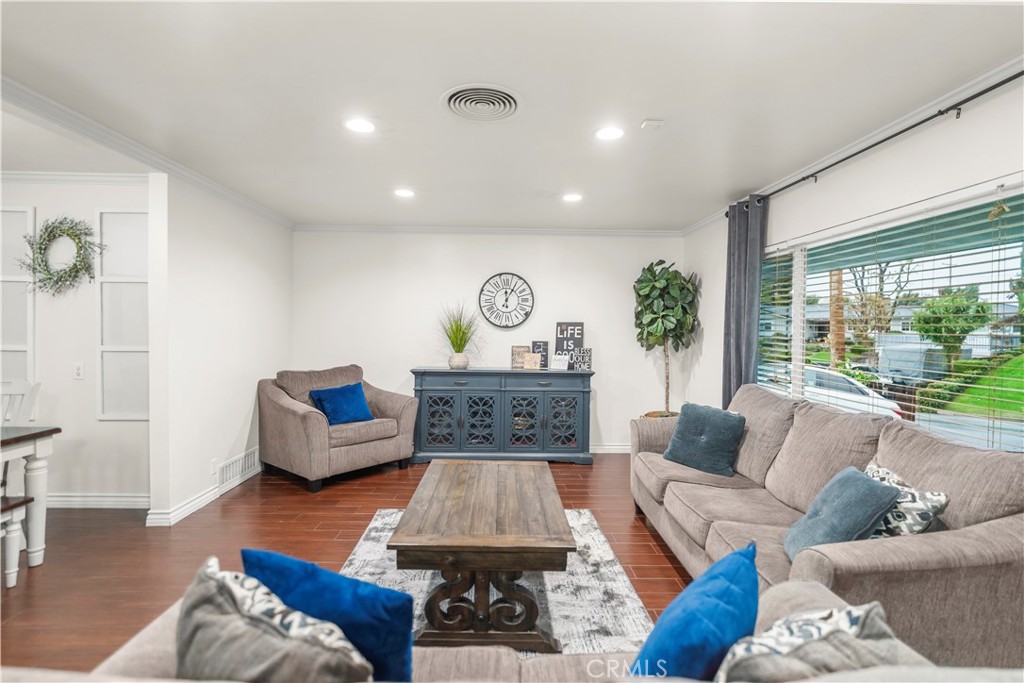 2Ede14E6 5F24 45Dd 8Bff E9794954E4Aa 1811 Country Club, Bakersfield, Ca 93306 &Lt;Span Style='BackgroundColor:transparent;Padding:0Px;'&Gt; &Lt;Small&Gt; &Lt;I&Gt; &Lt;/I&Gt; &Lt;/Small&Gt;&Lt;/Span&Gt;