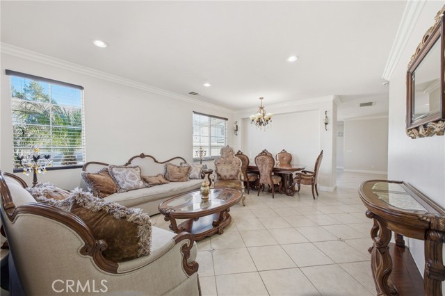 Detail Gallery Image 8 of 72 For 33413 Alagon, Temecula,  CA 92592 - 4 Beds | 2/1 Baths