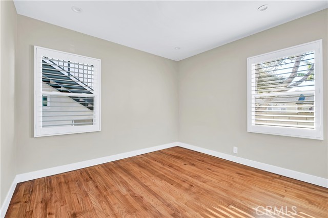 Image 14 of 51 For 5602 Verdura Ave