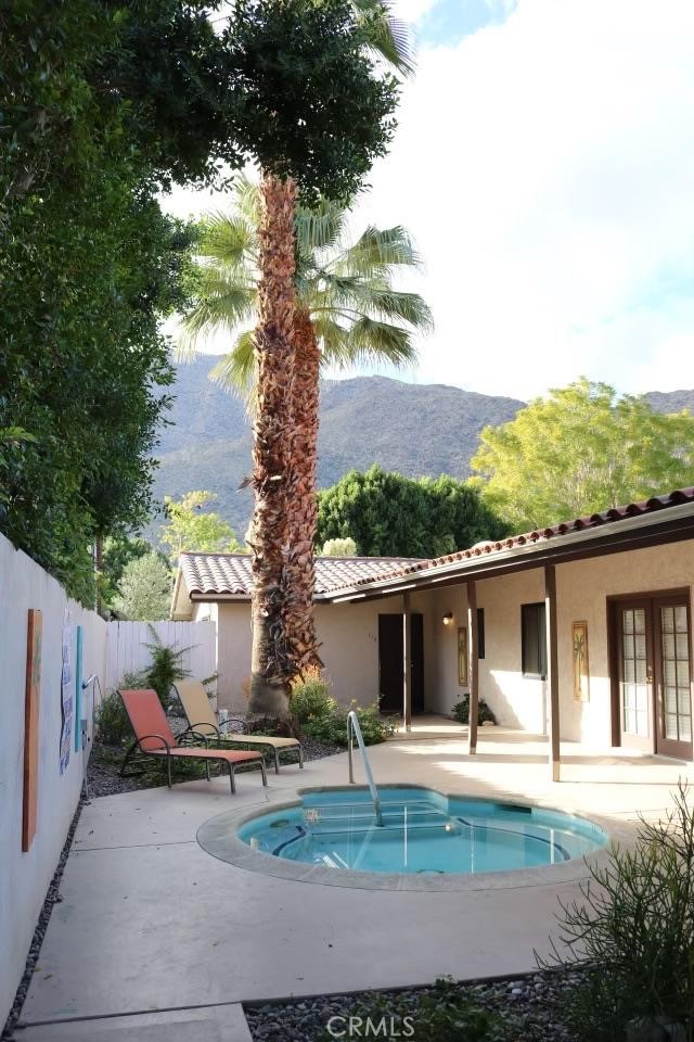 219 S Cahuilla Road, Palm Springs CA: https://media.crmls.org/medias/2edfb542-6cb7-4494-864c-882f489e1630.jpg
