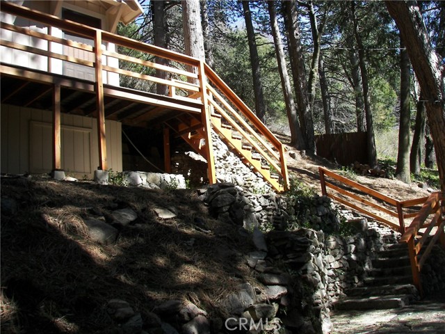 Detail Gallery Image 8 of 69 For 21636 Sawpit Canyon, Cedarpines Park,  CA 92322 - 3 Beds | 2 Baths