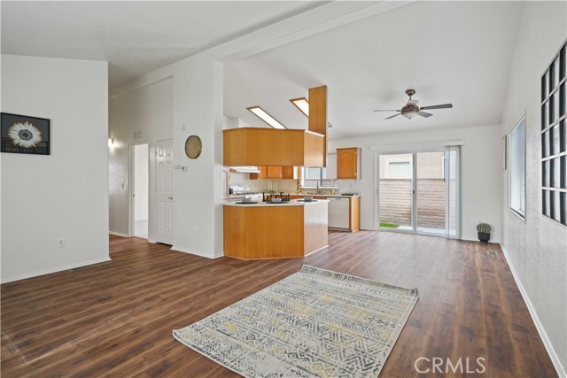 Image 4 of 26 For 19853 Cottonwood Drive