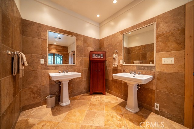Detail Gallery Image 32 of 63 For 15900 El Camino Robles, Redding,  CA 96001 - 4 Beds | 3/1 Baths