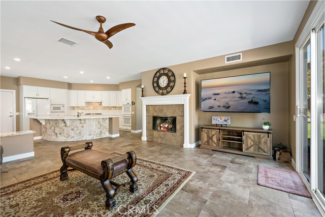 Detail Gallery Image 15 of 49 For 41574 Laurel Valley Cir, Temecula,  CA 92591 - 5 Beds | 4 Baths