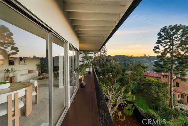 Detail Gallery Image 54 of 75 For 7426 Mulholland Dr, Los Angeles,  CA 90046 - 2 Beds | 2 Baths