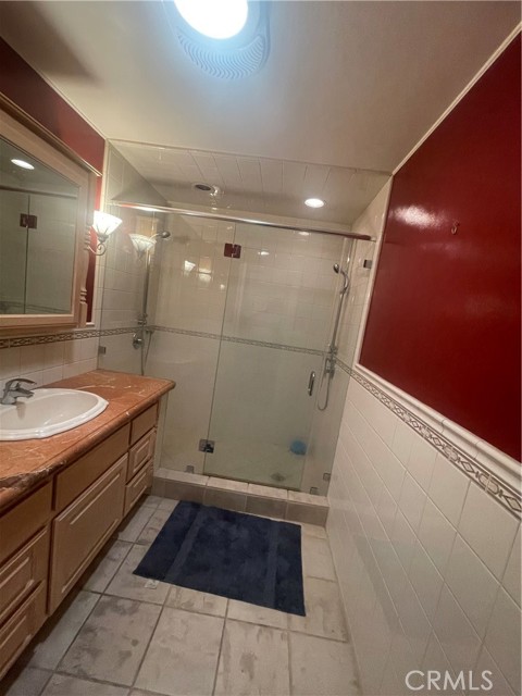 Detail Gallery Image 44 of 66 For 17183 Sunburst, –,  CA 91325 - 4 Beds | 4/1 Baths