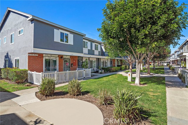Detail Gallery Image 24 of 27 For 2338 Bunker Hill, Costa Mesa,  CA 92626 - 3 Beds | 2 Baths
