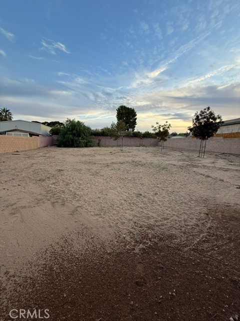 https://media.crmls.org/medias/2ee1f7fd-60ac-4def-ad4d-9d0661c5e1d1.jpg?preset=X-Large