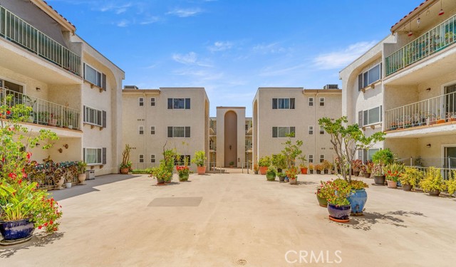 Detail Gallery Image 5 of 44 For 1344 5th St #7,  Glendale,  CA 91201 - 2 Beds | 2 Baths