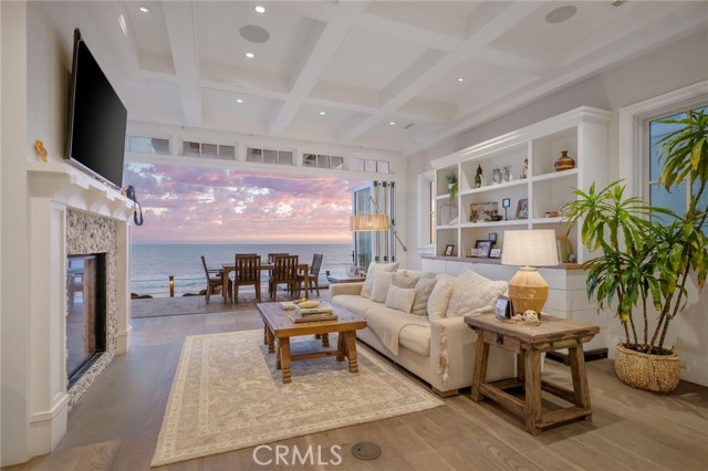 Detail Gallery Image 5 of 74 For 35167 Beach Road, Dana Point,  CA 92624 - 5 Beds | 4/1 Baths